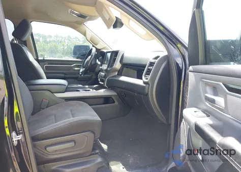 2019 Ram 1500 Big Horn/Lone Star z USA, uszkodzony, nr VIN 1C6SRFFT4KN856756